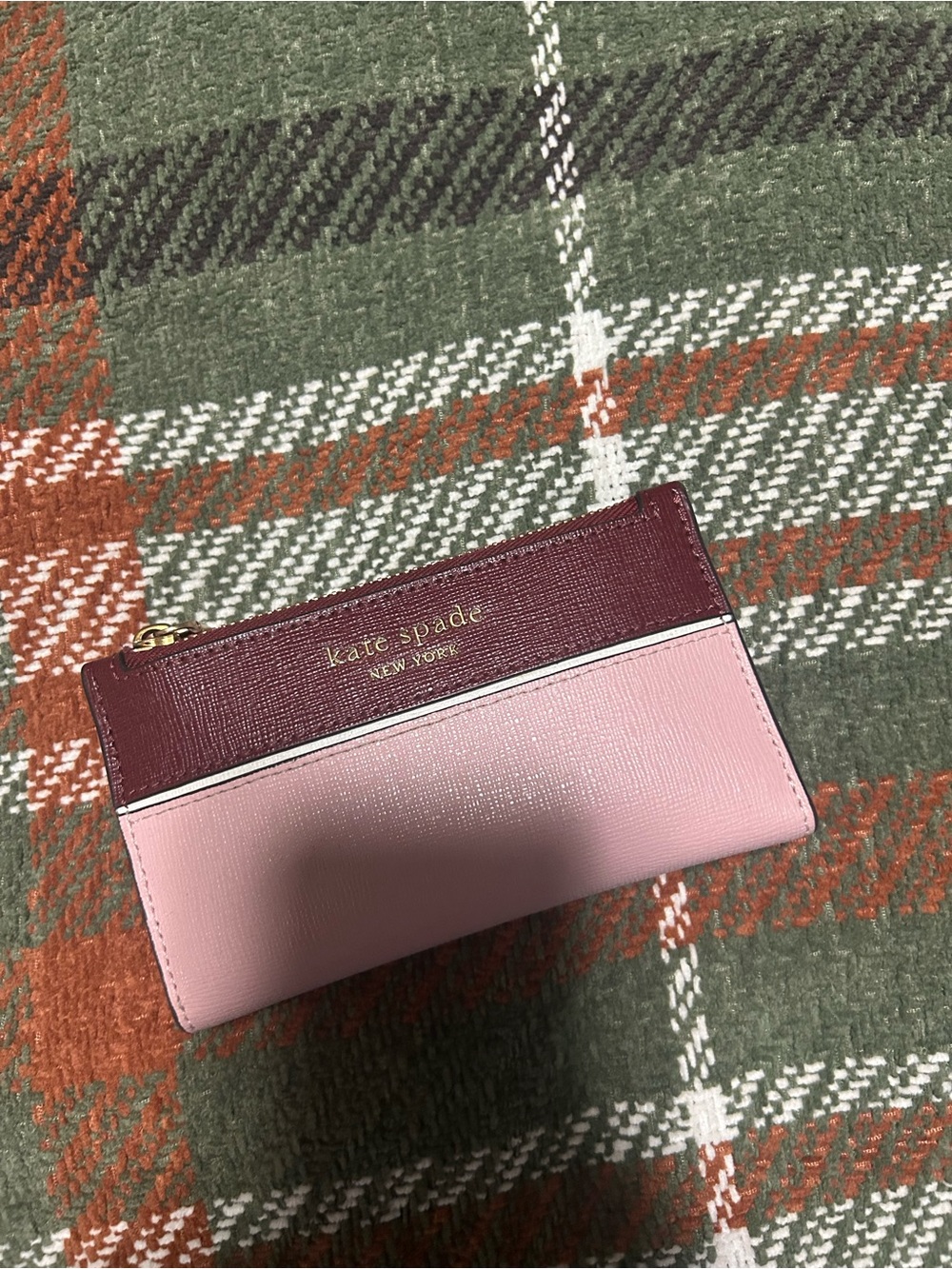 kate spade two-tone burgundy and light pink cardholder wallet
